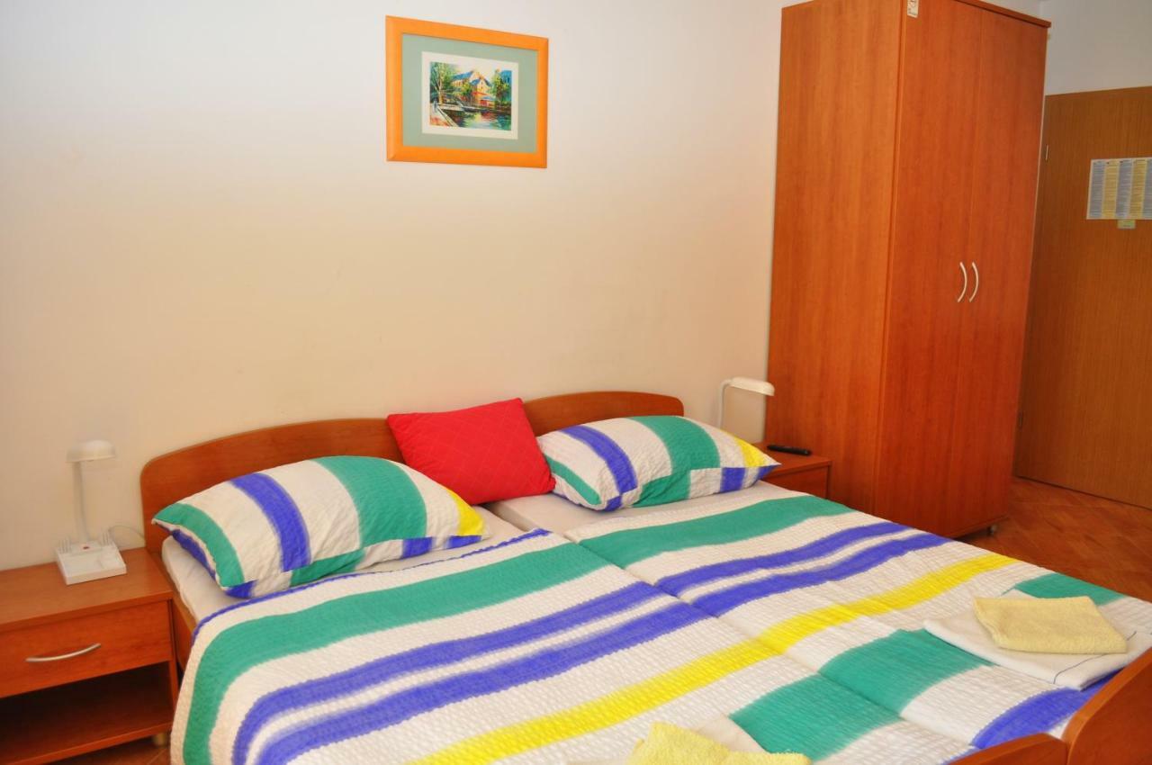Apartments Ivica Makarska Exterior foto