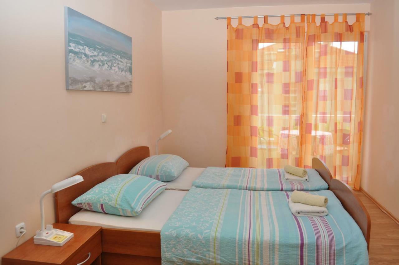Apartments Ivica Makarska Exterior foto
