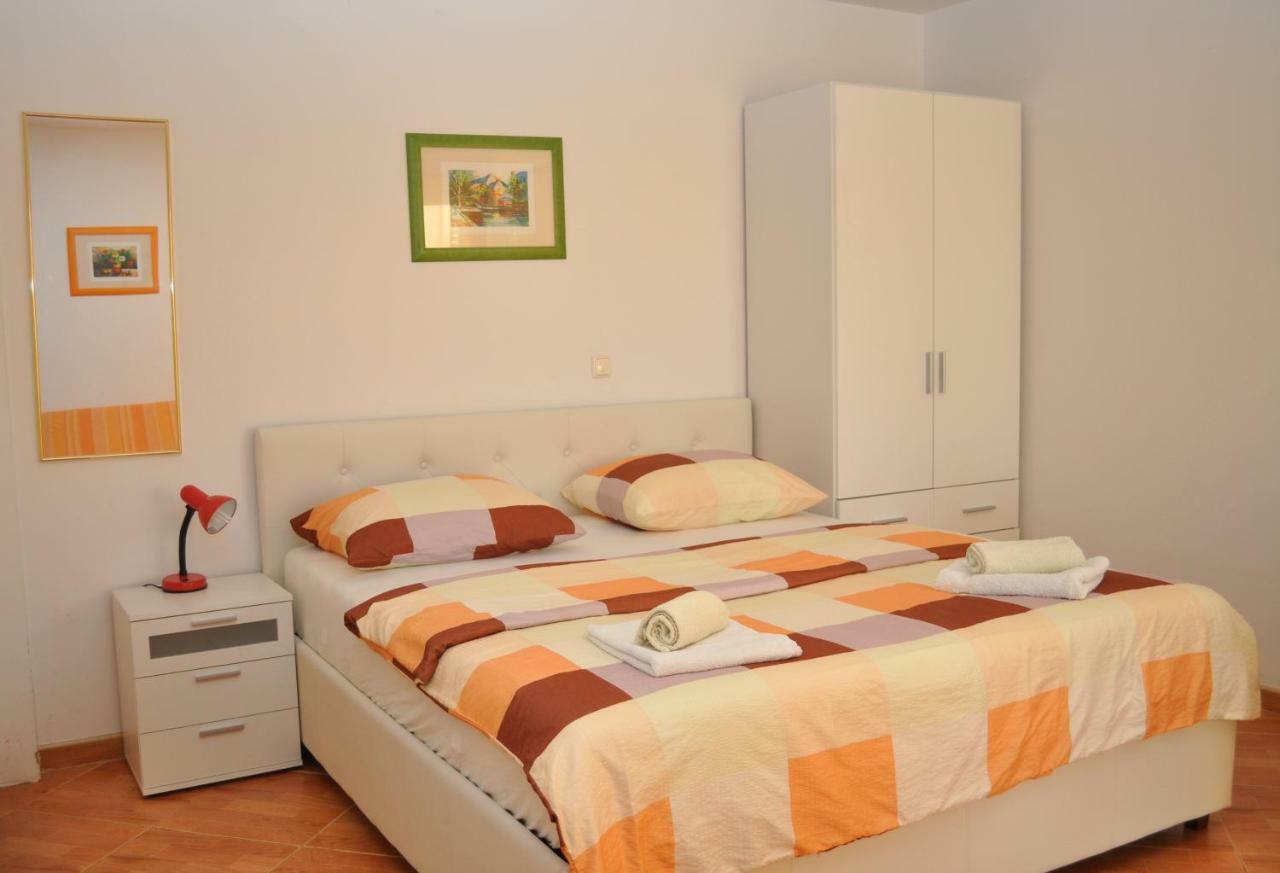 Apartments Ivica Makarska Exterior foto